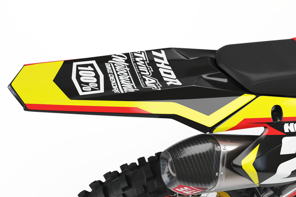 Suzuki "Pyramid Red"